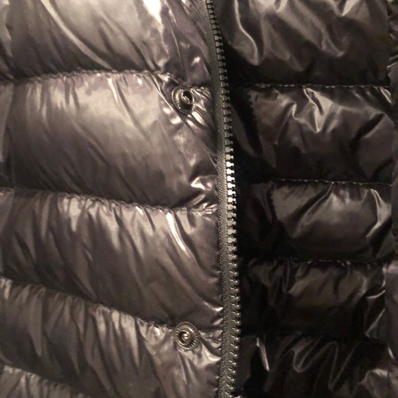 Moncler Puffer Jacket - Picture 4 of 11